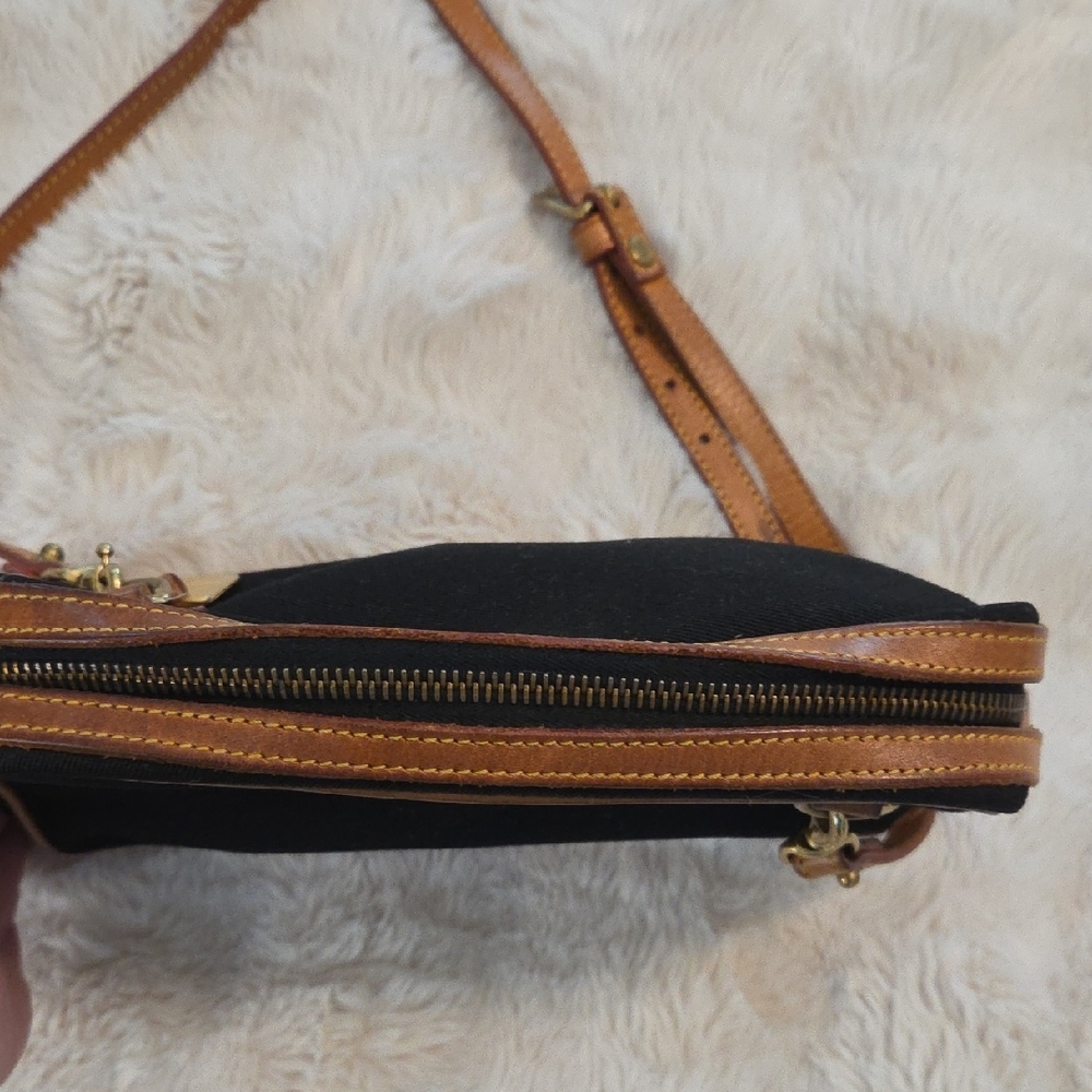 Dooney & Bourke Black and Brown Shoulder Bag - Picture 5 of 12